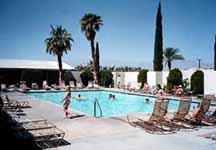 The swimming pool at Desert Pools RV Resort